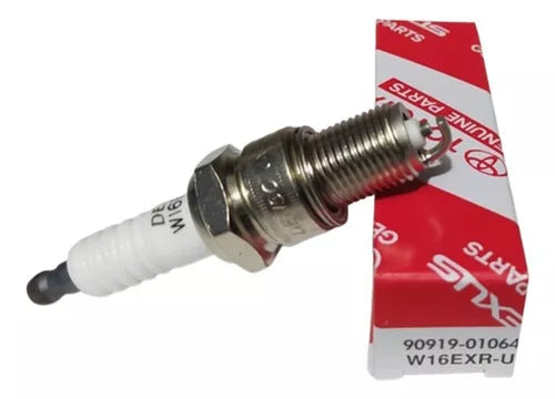 หัวเทียน TOYOTA แท้ 90919-01064, W16EXRU (003164)