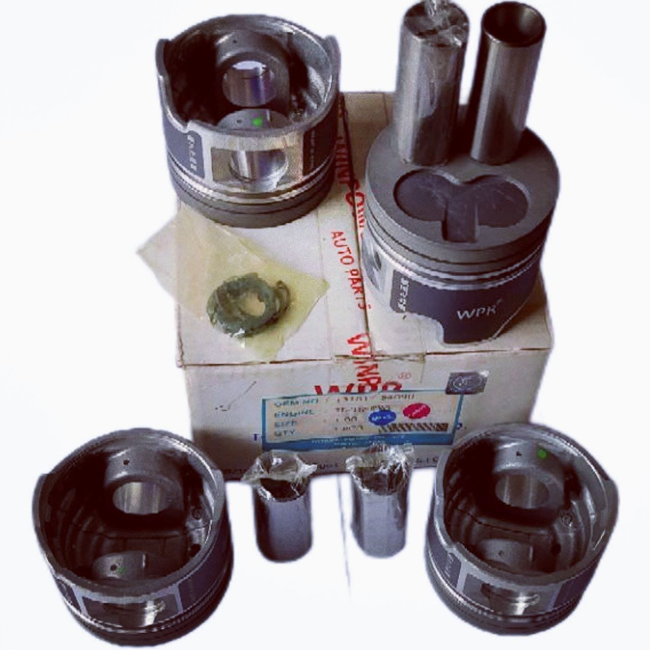 WPR Piston w/ Pin, 0.75 Oversize, for Toyota 2L-T, OEM 13101-54090