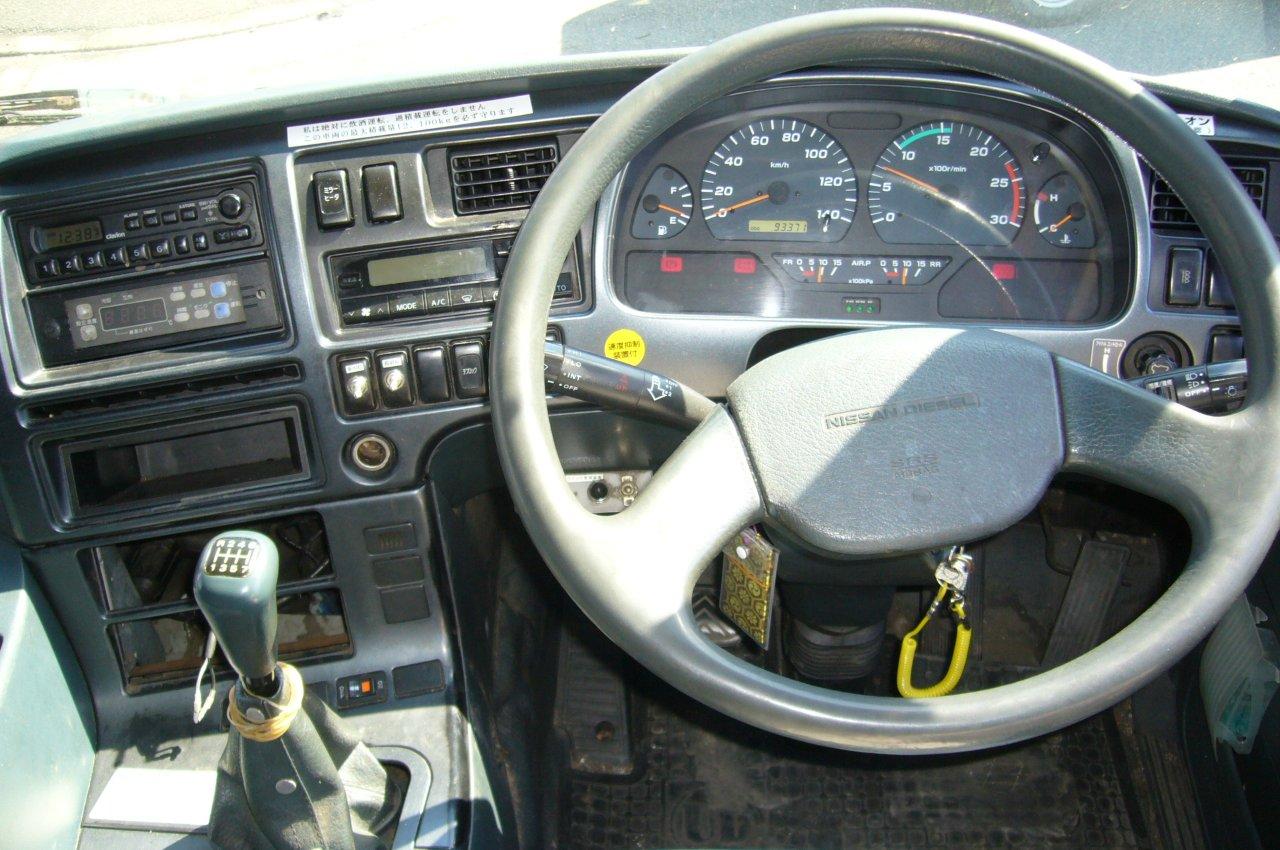 NISSAN DIESEL 2000 GE13 CG48ZW รถบรรทุกดีเซล (8x4) (RHD) (014450)