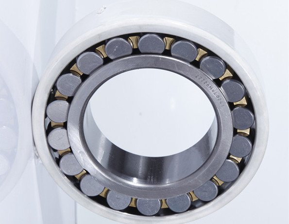 KYK Japan (21305 CAW33/CAKW33) Spherical Roller Bearing Inside Dia- 25 mm, Outside Dia- 62 mm