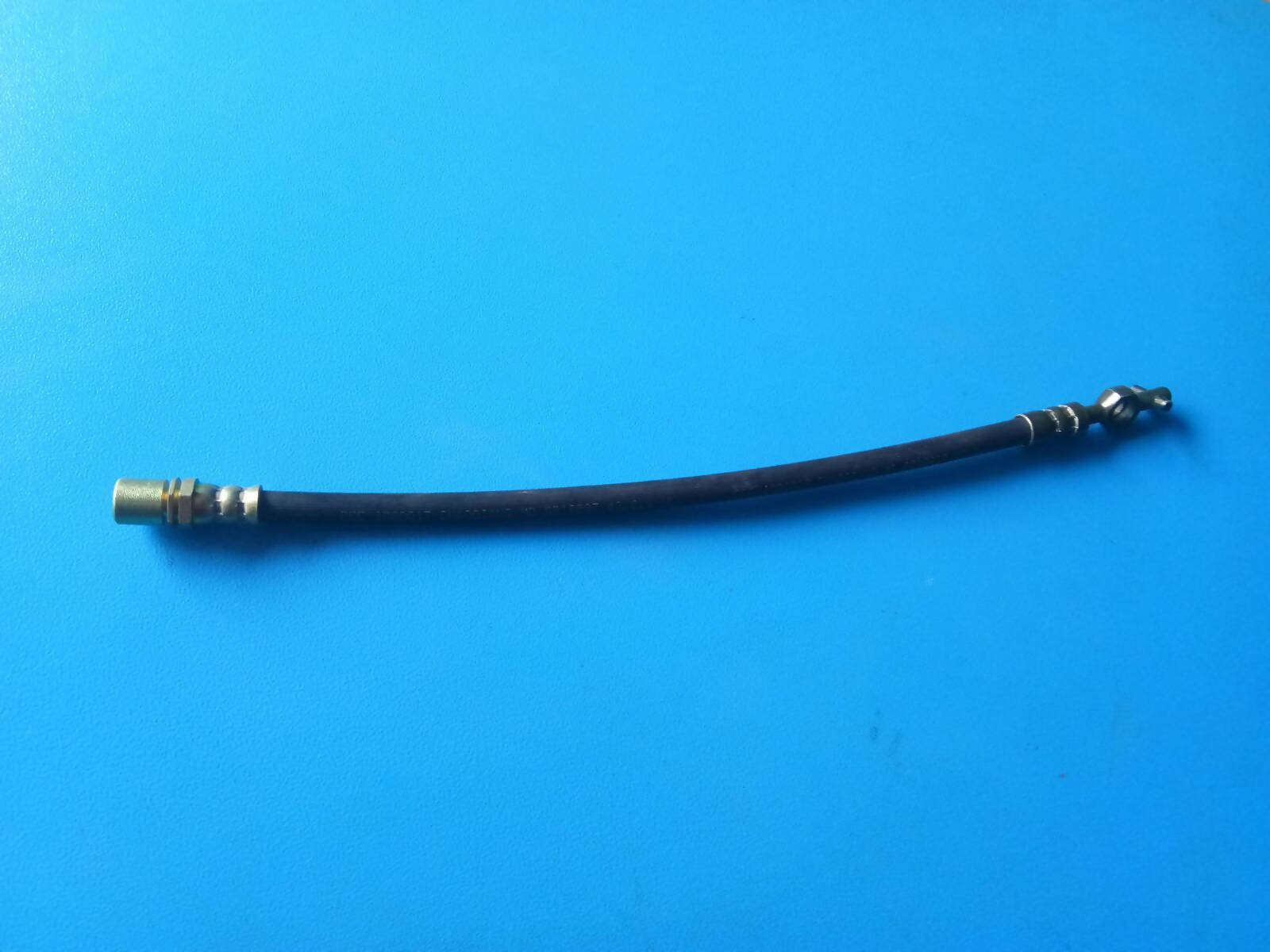 ZMTE Clutch Oil Hose Assembly - 1/4"xR1, 70011-08-04 x 20111-12-04, 18"